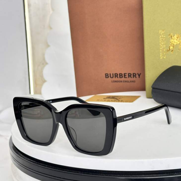 Picture of Burberry Sunglasses _SKUfw77119062fw